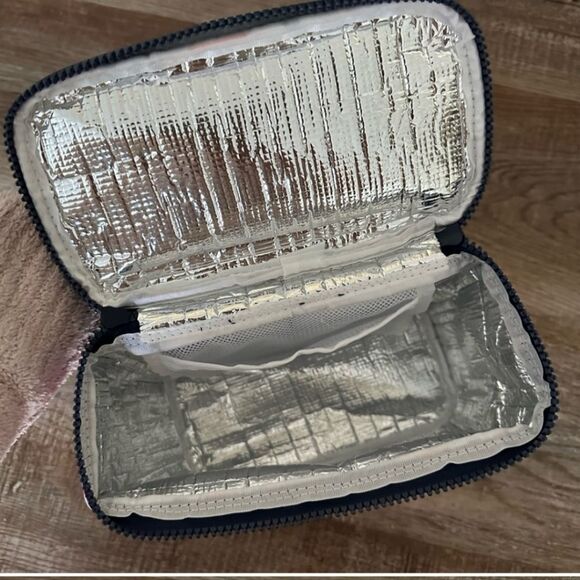 NEW kate spade™ Plaid Insulated Lunch Tote - Picture 8 of 8